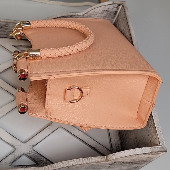 NWT Bebe Handbag or crossbody - Picture 4 of 10